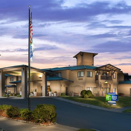 Holiday Inn Express Hotel & Suites Arcata/Eureka-Airport Area By Ihg McKinleyville Buitenkant foto