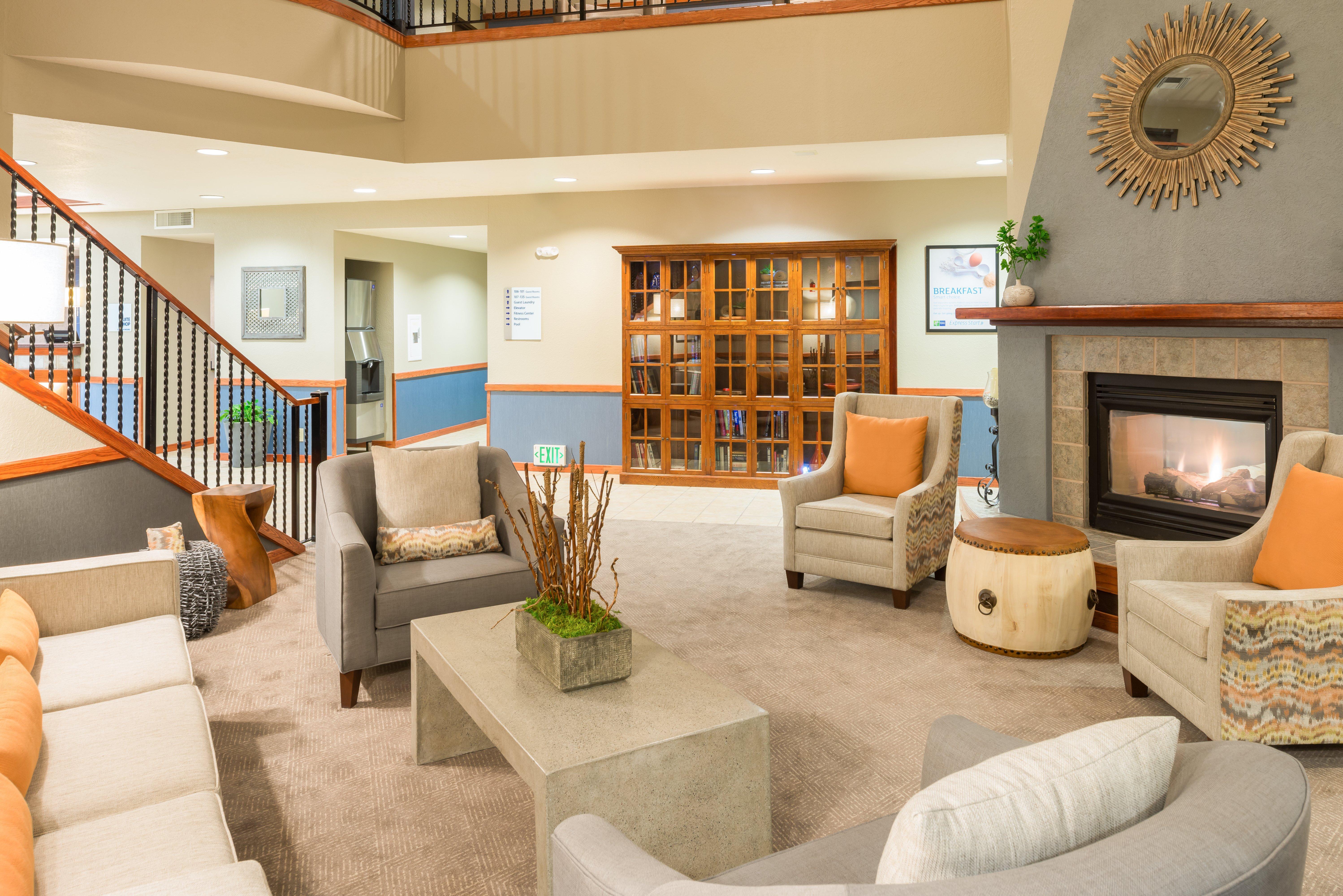 Holiday Inn Express Hotel & Suites Arcata/Eureka-Airport Area By Ihg McKinleyville Buitenkant foto