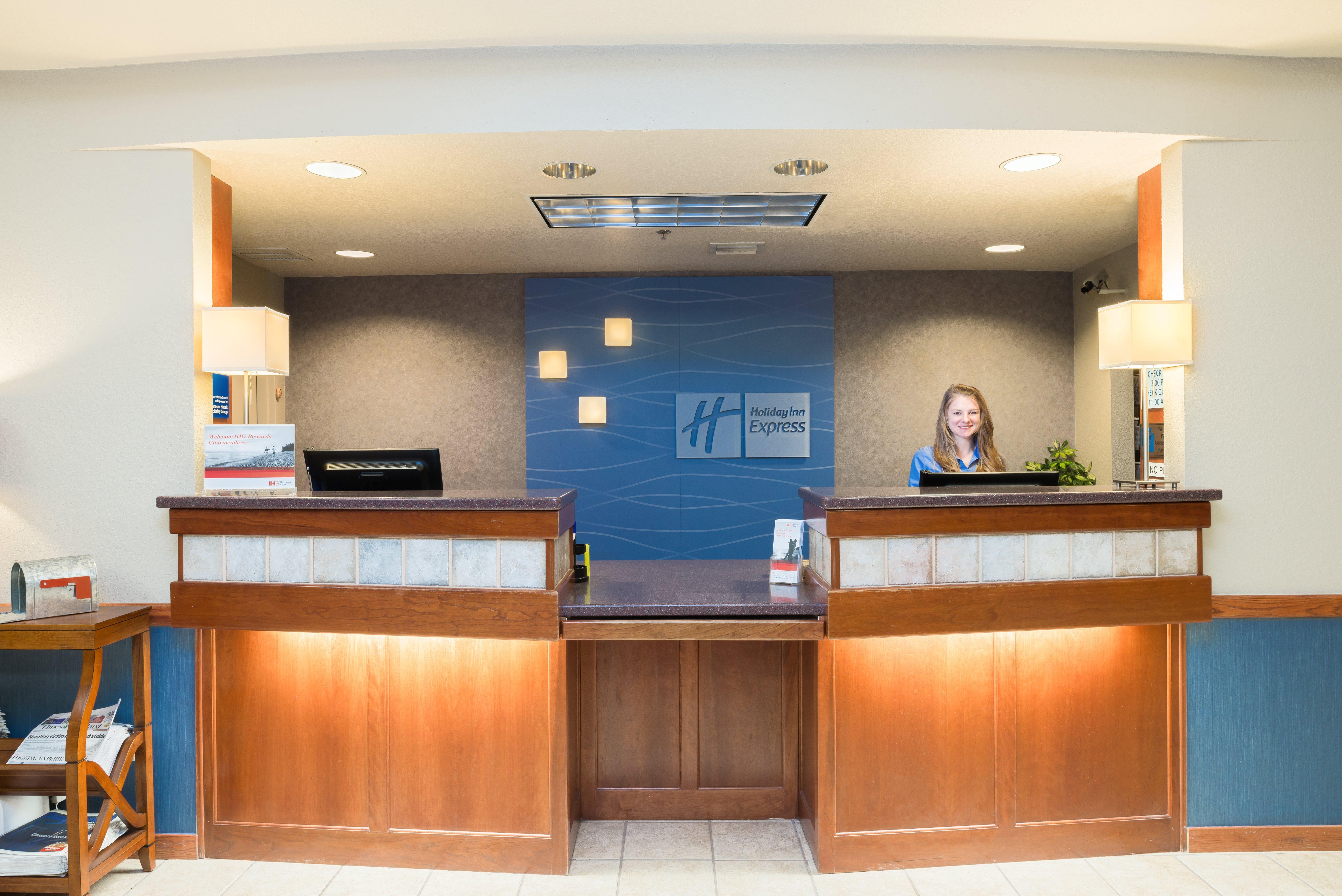 Holiday Inn Express Hotel & Suites Arcata/Eureka-Airport Area By Ihg McKinleyville Buitenkant foto