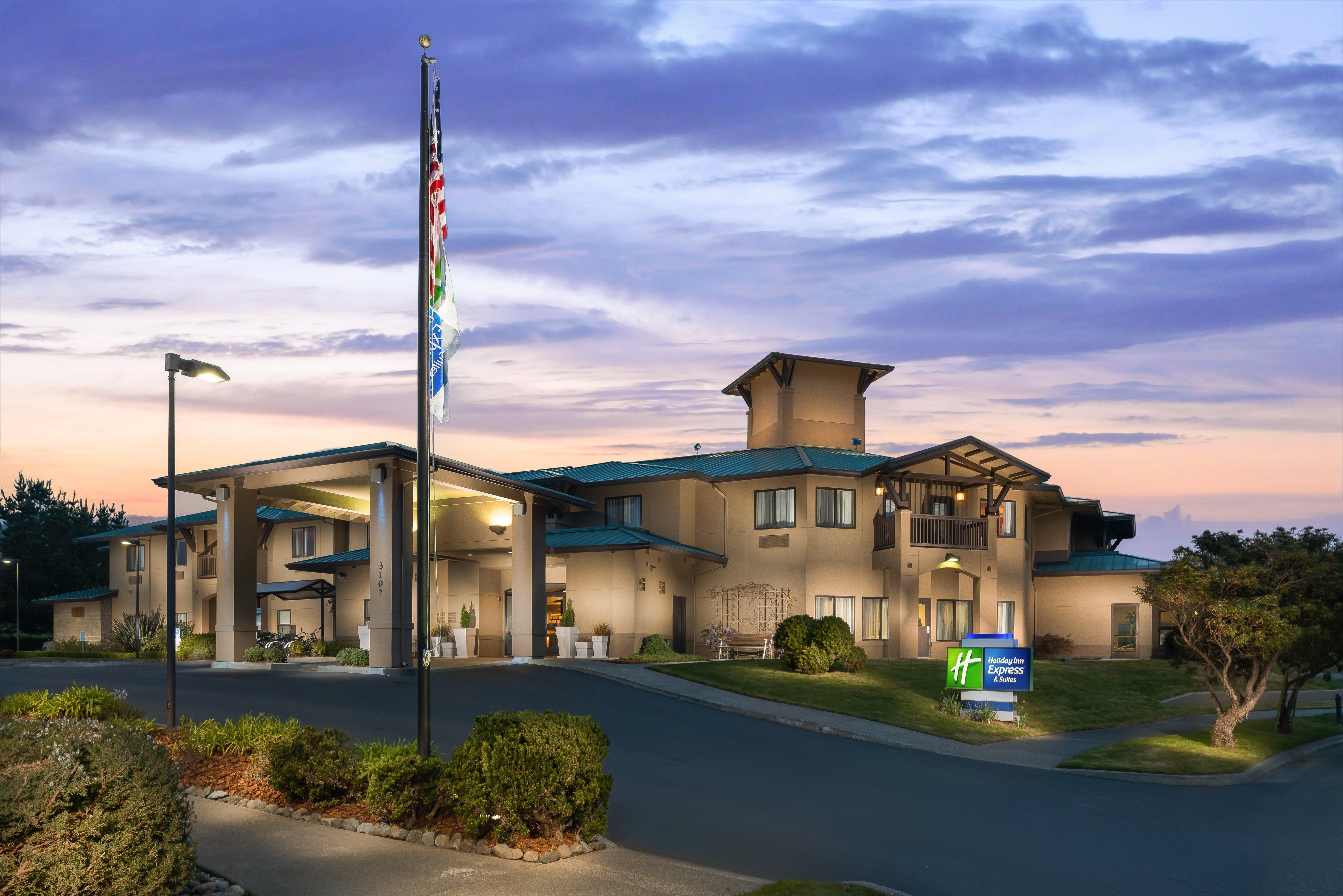 Holiday Inn Express Hotel & Suites Arcata/Eureka-Airport Area By Ihg McKinleyville Buitenkant foto