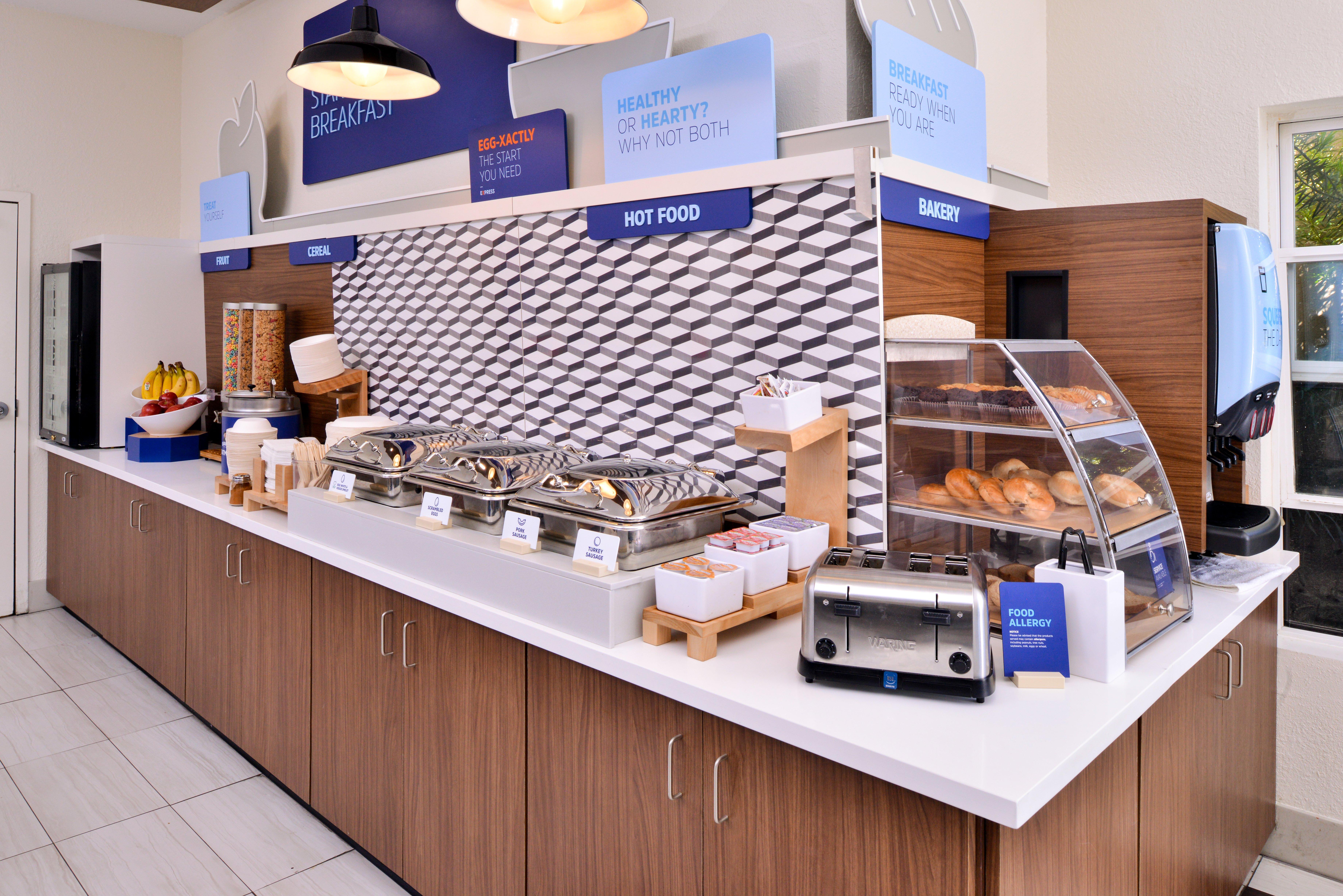 Holiday Inn Express Hotel & Suites Arcata/Eureka-Airport Area By Ihg McKinleyville Buitenkant foto