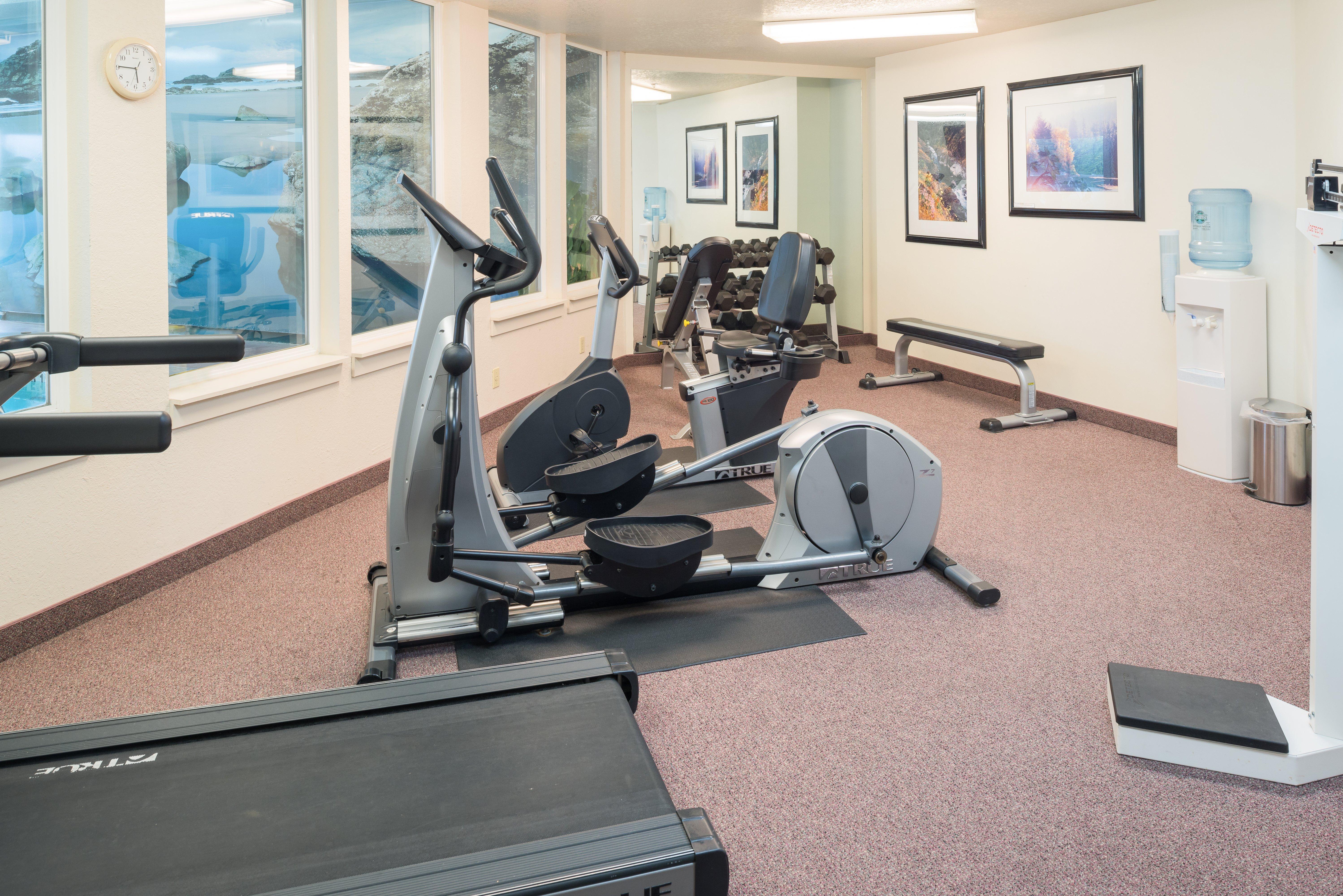 Holiday Inn Express Hotel & Suites Arcata/Eureka-Airport Area By Ihg McKinleyville Buitenkant foto