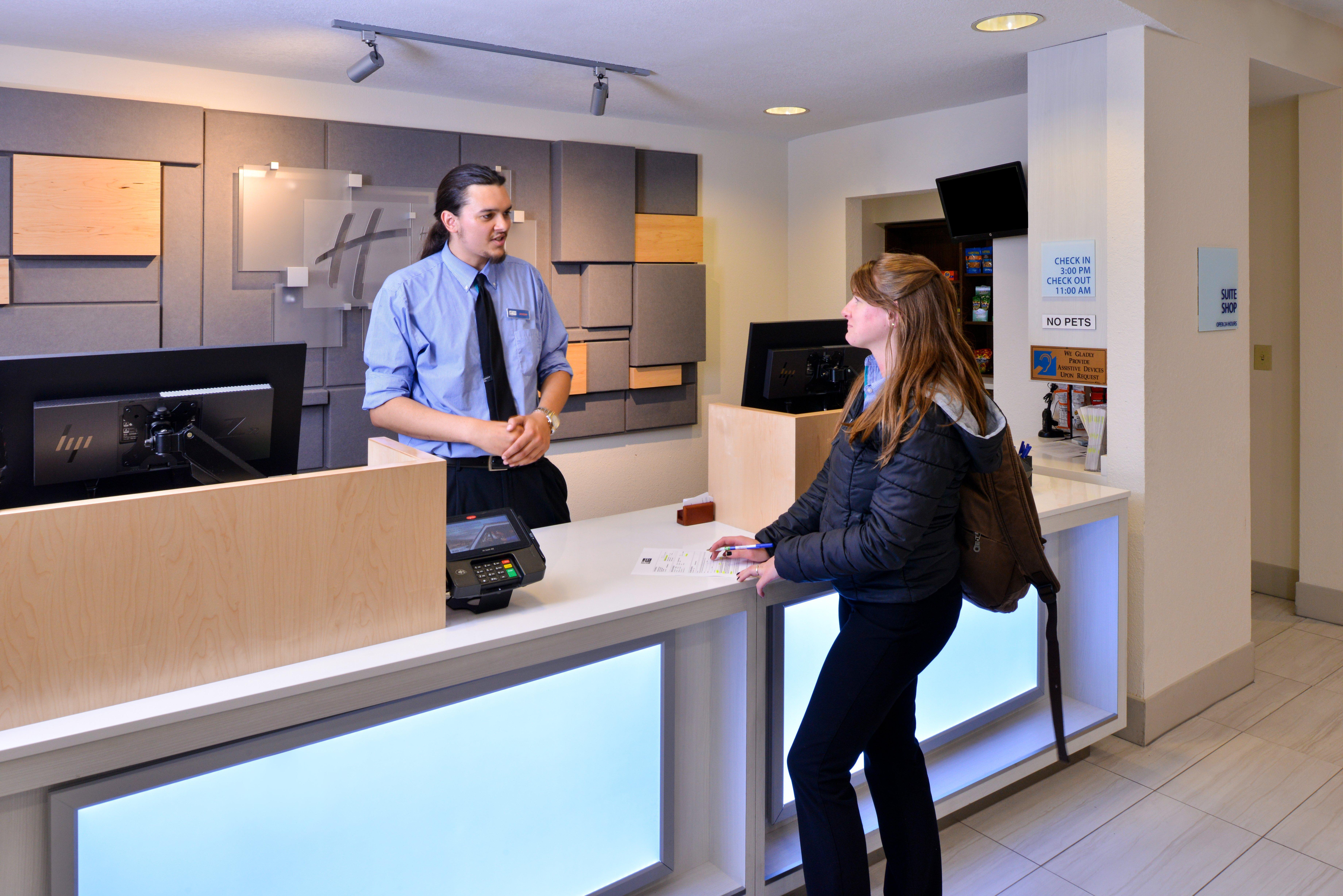 Holiday Inn Express Hotel & Suites Arcata/Eureka-Airport Area By Ihg McKinleyville Buitenkant foto