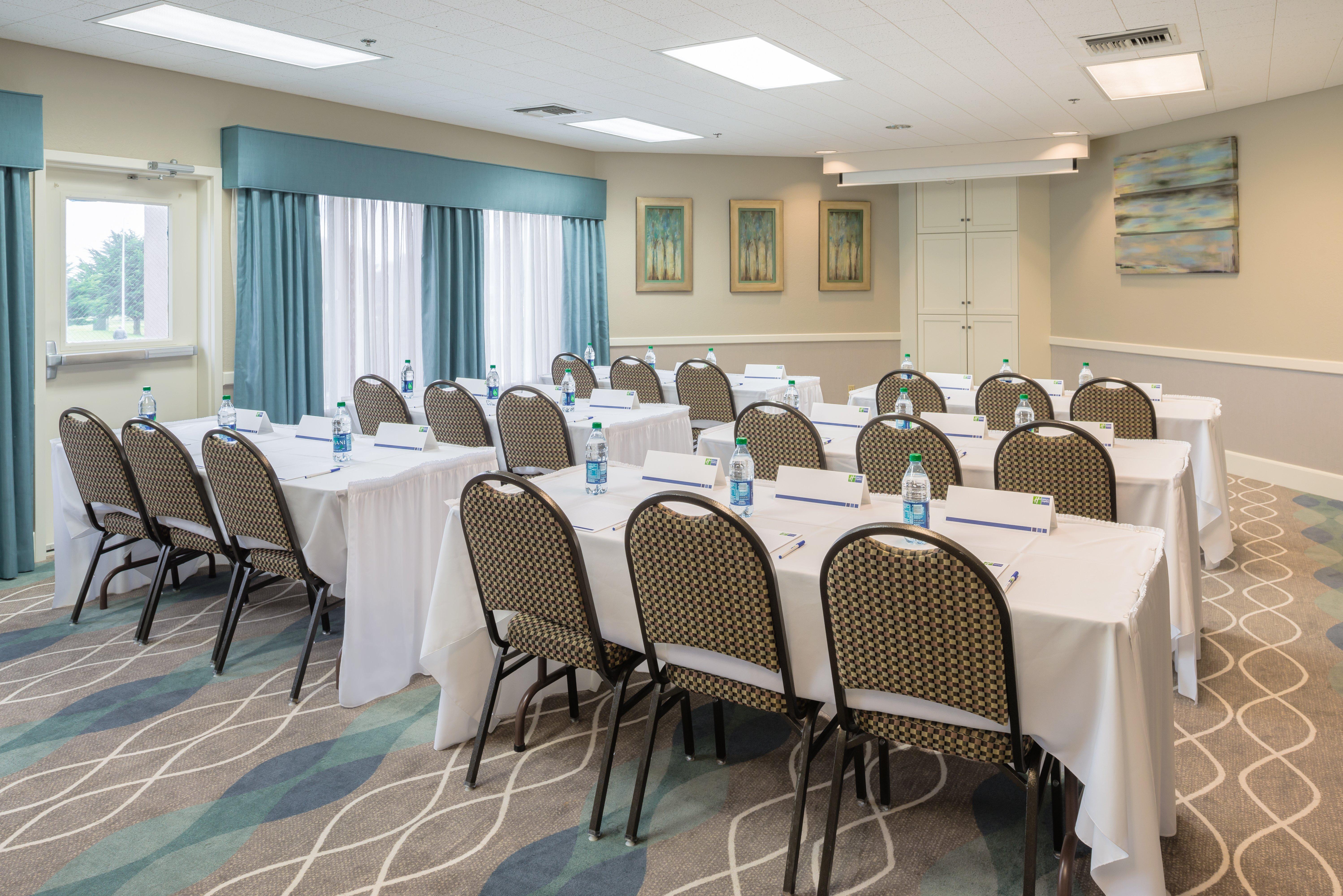 Holiday Inn Express Hotel & Suites Arcata/Eureka-Airport Area By Ihg McKinleyville Buitenkant foto