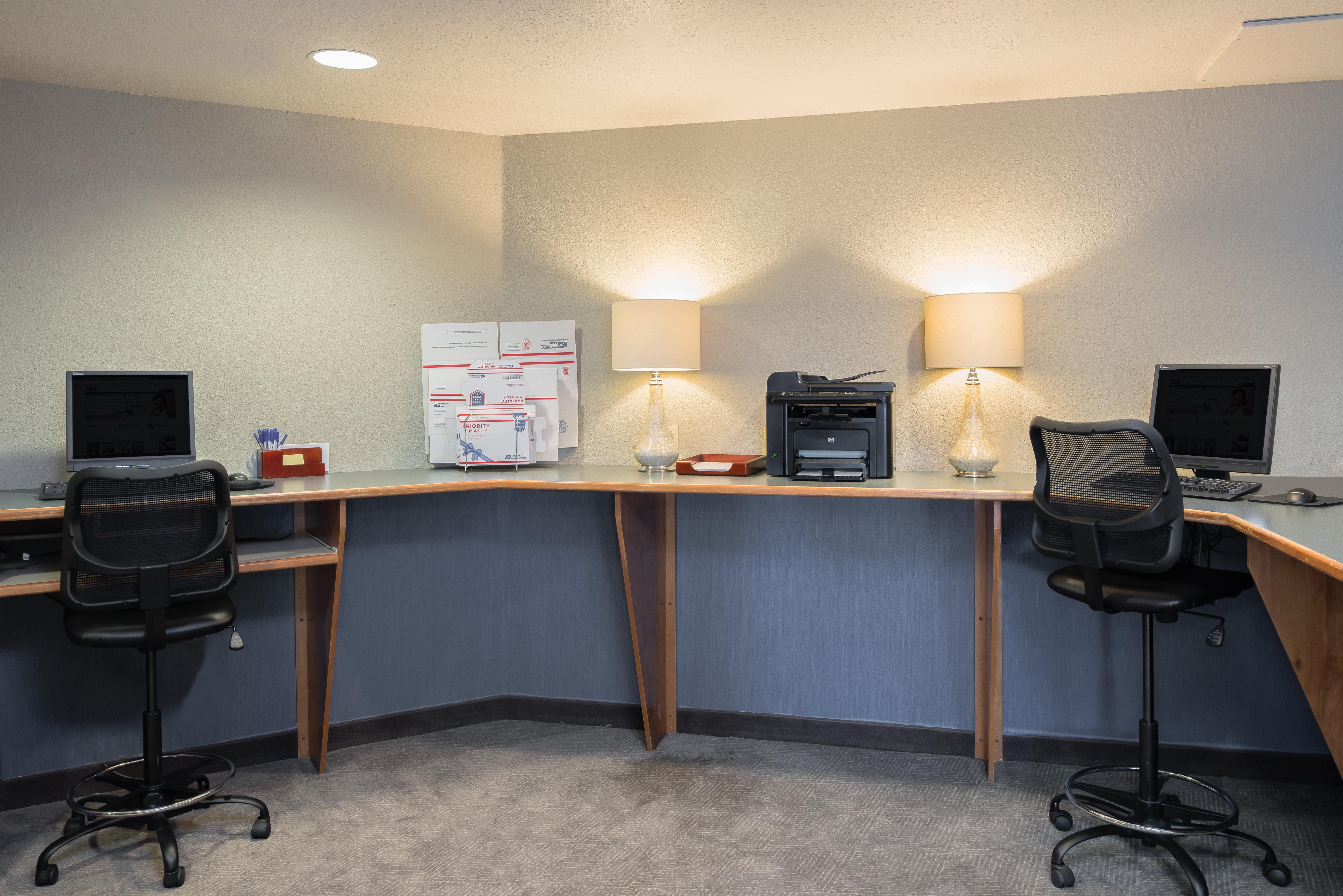 Holiday Inn Express Hotel & Suites Arcata/Eureka-Airport Area By Ihg McKinleyville Buitenkant foto